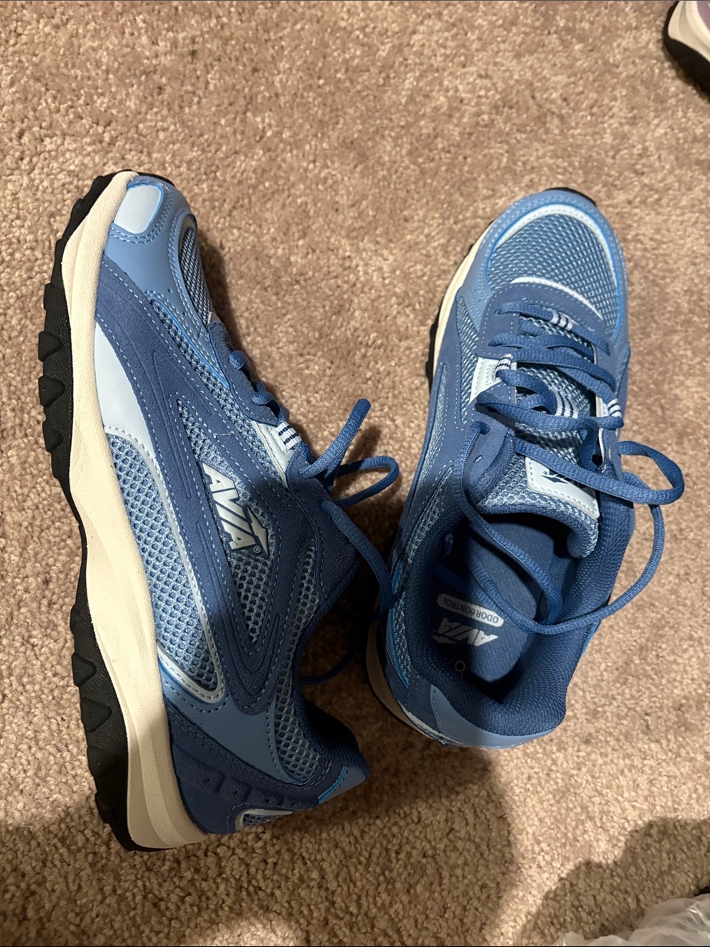 AVIA Blue Mesh Sneakers